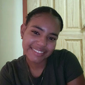 Meet your Posher, Destinee